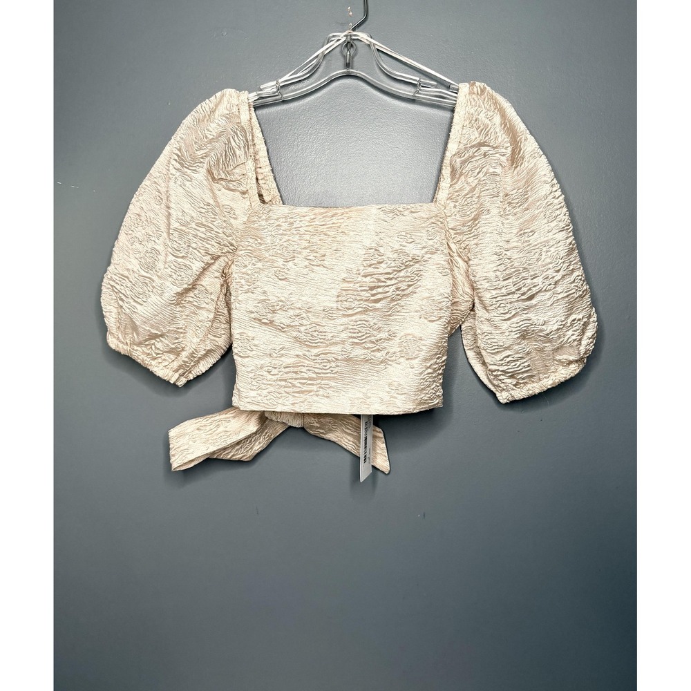 ASTR The Label Tassia Blouse Womens S Champagne Puff Sleeve Tie Back Crop Top